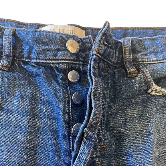 Free People x We The Free Soft & Relaxed Cut Off Frayed Hem Ocean Blue Shorts - Picture 3 of 8
